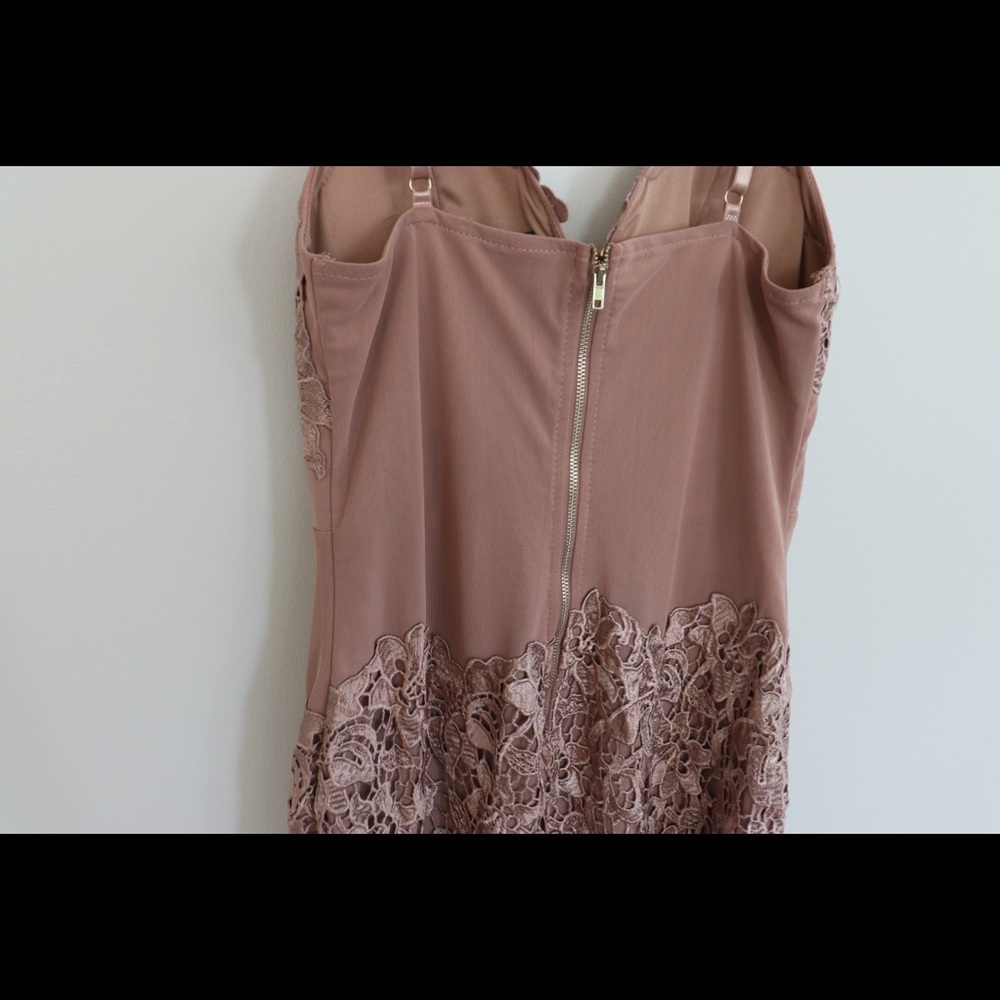 Dress - Picture 10 of 11
